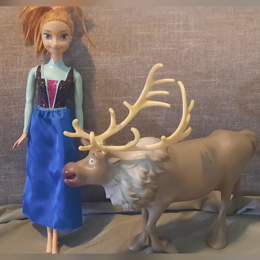 Blue Dress Doll Anna and Reindeer  Sven Toy Set FROZEN